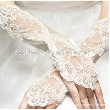 Custom Design Off White Gants à longueur de poignet Gants de mariée en dentelle sans doigts